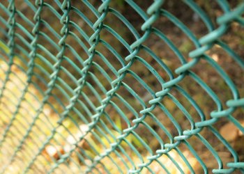 PVC Kaplı Kafes Tel Örgü ile Estetik ve Uzun Ömürlü Güvenlik Çözümleri